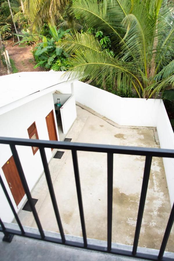 Sanmi Airport Resort Katunayaka Exterior foto